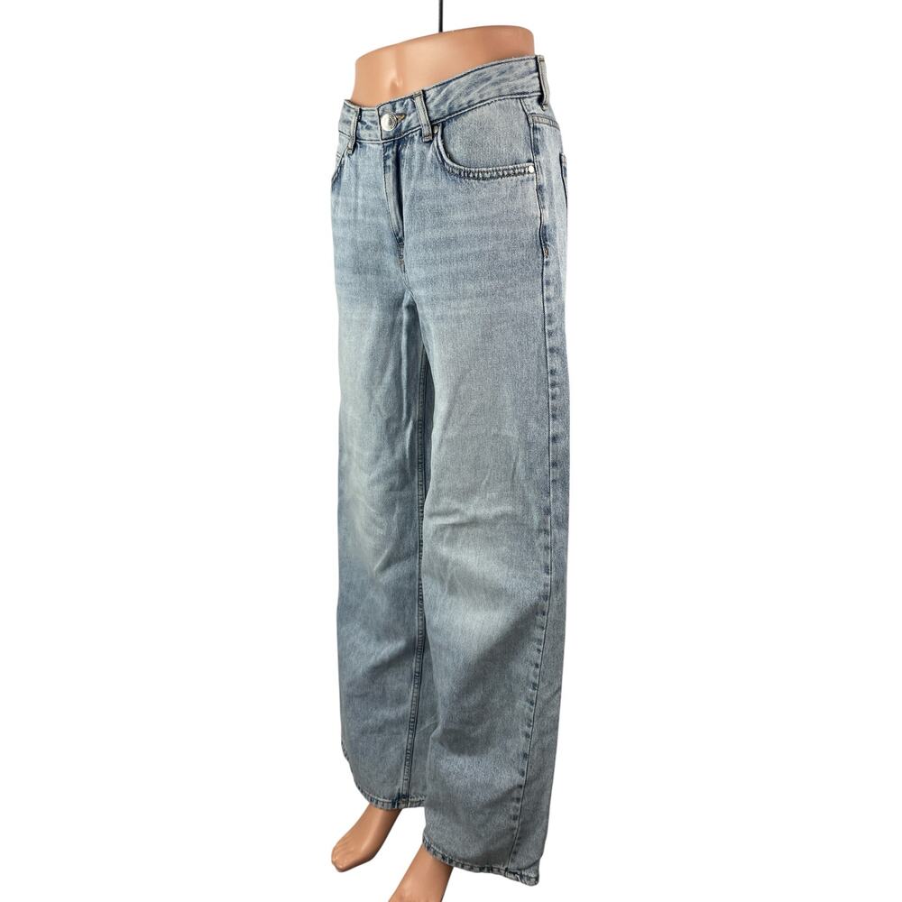 Pull & Bear Women's Blue Light Wash High Rise Wide Leg Baggy Denim Jeans Sz 0 - Picture 3 of 6